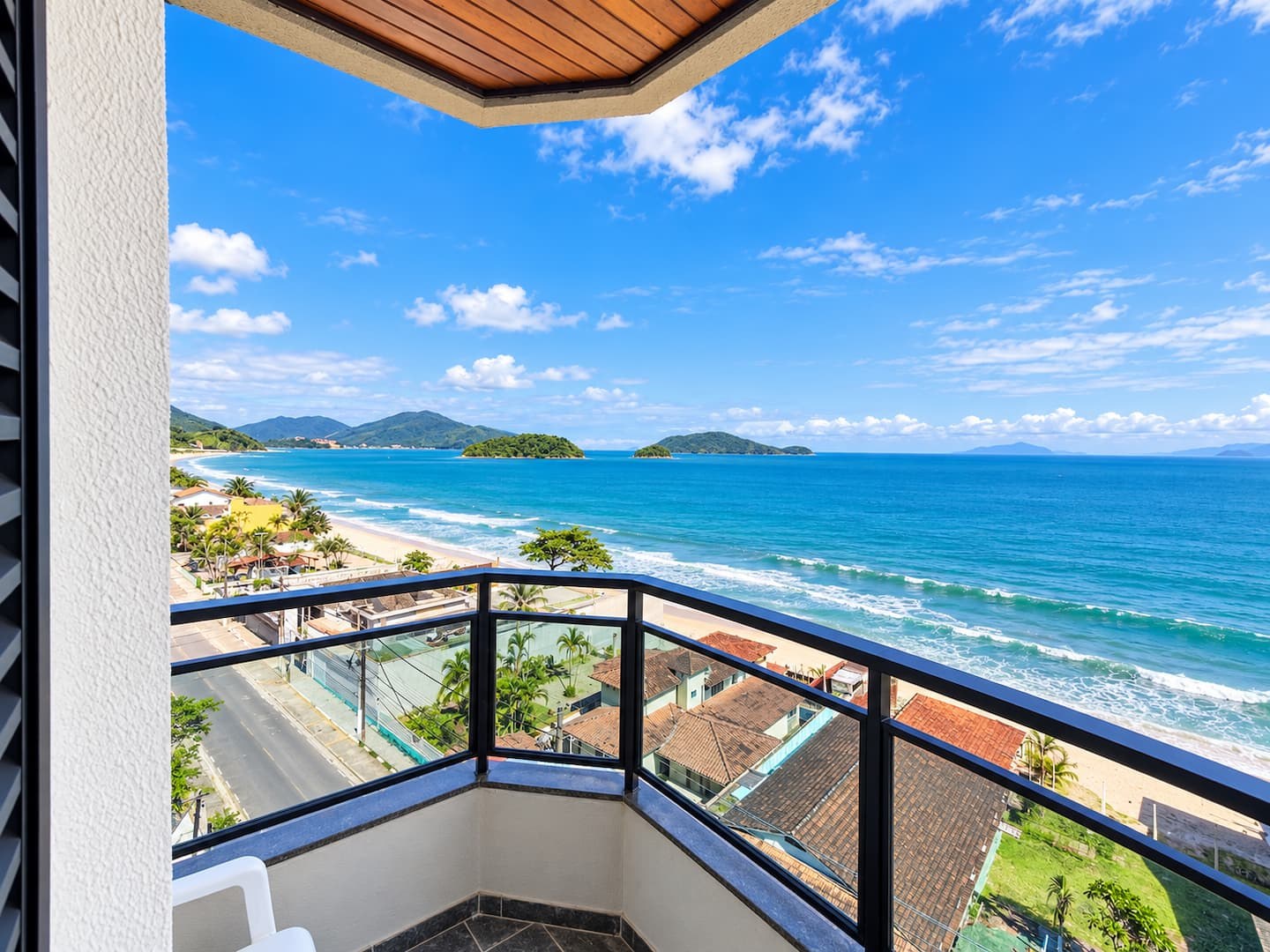 Apartamentos à beira-mar